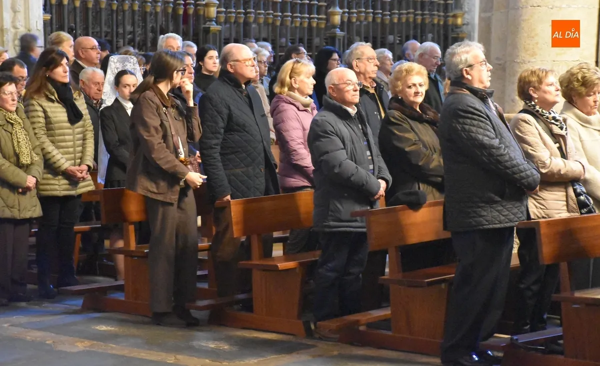 Foto 2 - Esperanza Aguirre se abona a la Semana Santa Mirobrigense