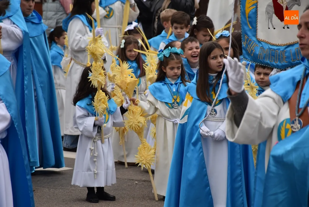 Foto 5 - Ciudad Rodrigo disfruta de su primera procesi&oacute;n en una despejada ma&ntilde;ana con gran gent&iacute;o