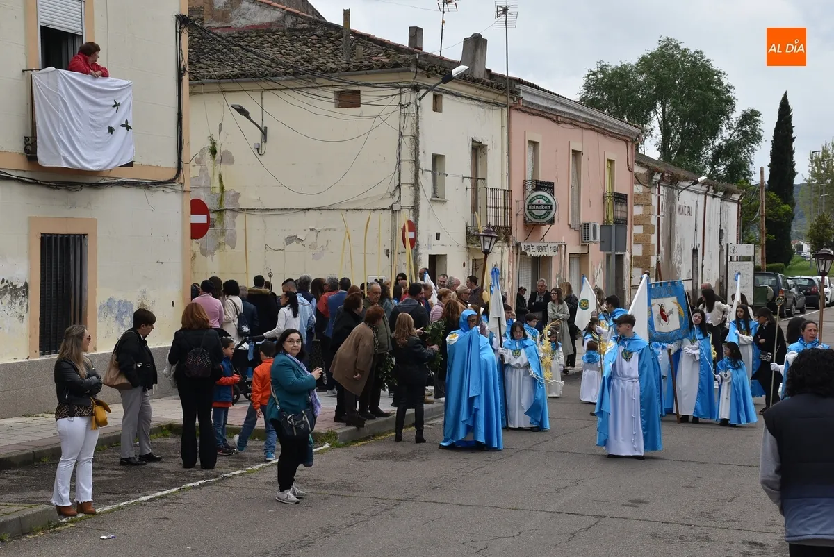 Foto 6 - Ciudad Rodrigo disfruta de su primera procesi&oacute;n en una despejada ma&ntilde;ana con gran gent&iacute;o