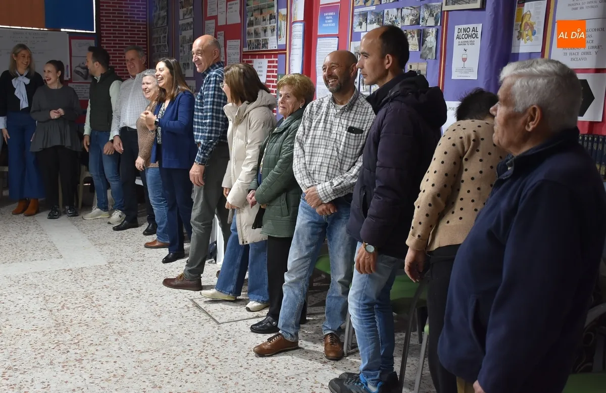 Foto 8 - M&aacute;s de una treintena de personas disfrutan del taller de risoterapia promovido por AFAD