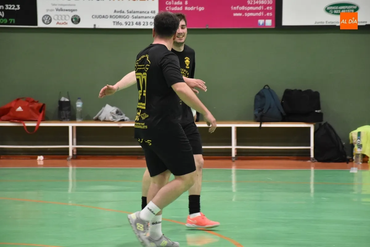 Foto 5 - El Mir&oacute;briga Futsal se impone a La Fea sin demasiadas complicaciones