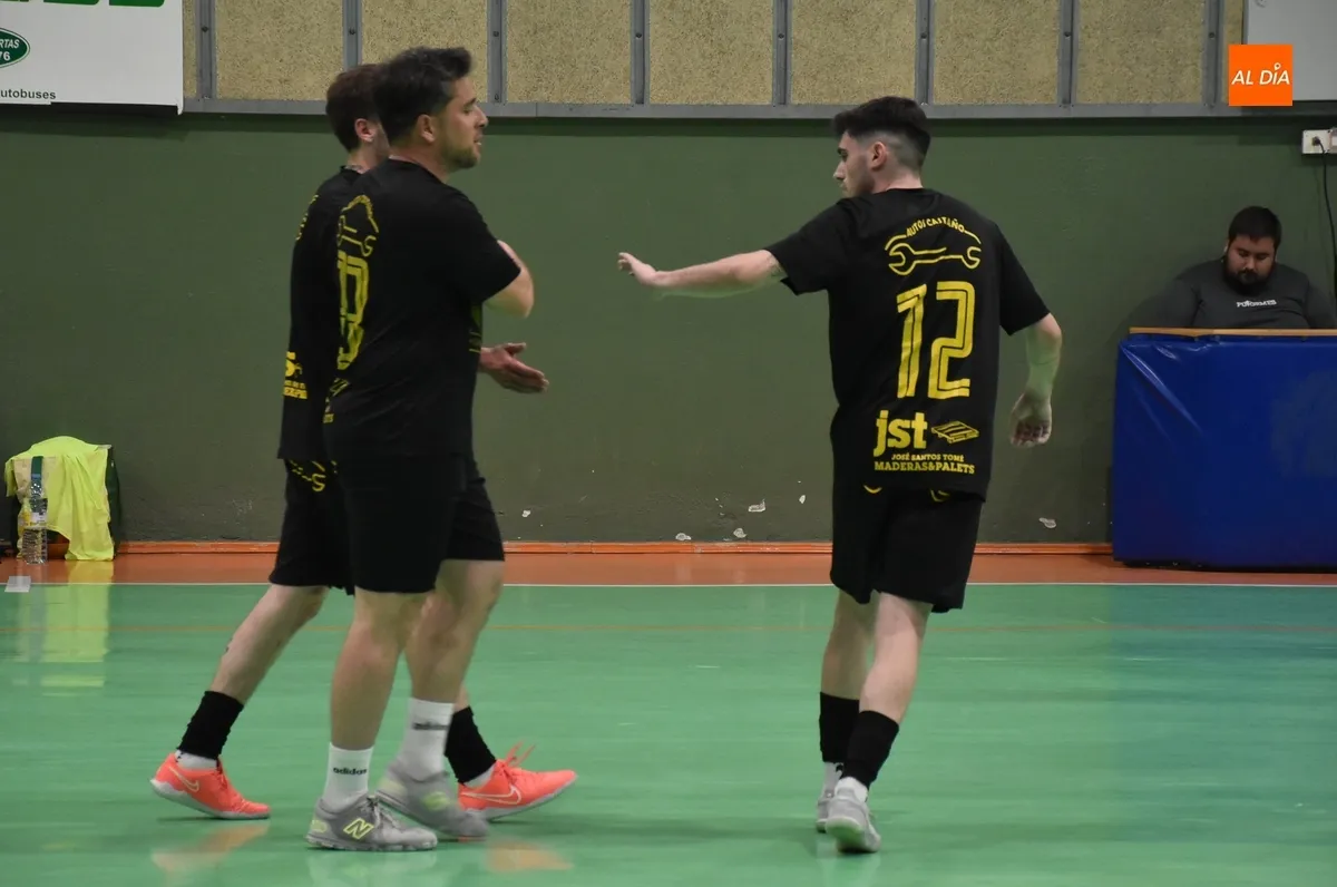 Foto 6 - El Mir&oacute;briga Futsal se impone a La Fea sin demasiadas complicaciones