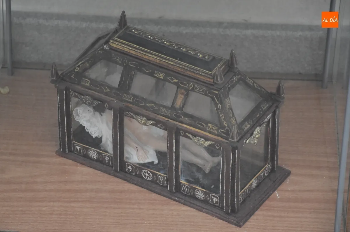 Foto 7 - Expuestas unas detallistas maquetas semanasanteras creadas por la familia P&eacute;rez de Burgos Oliva
