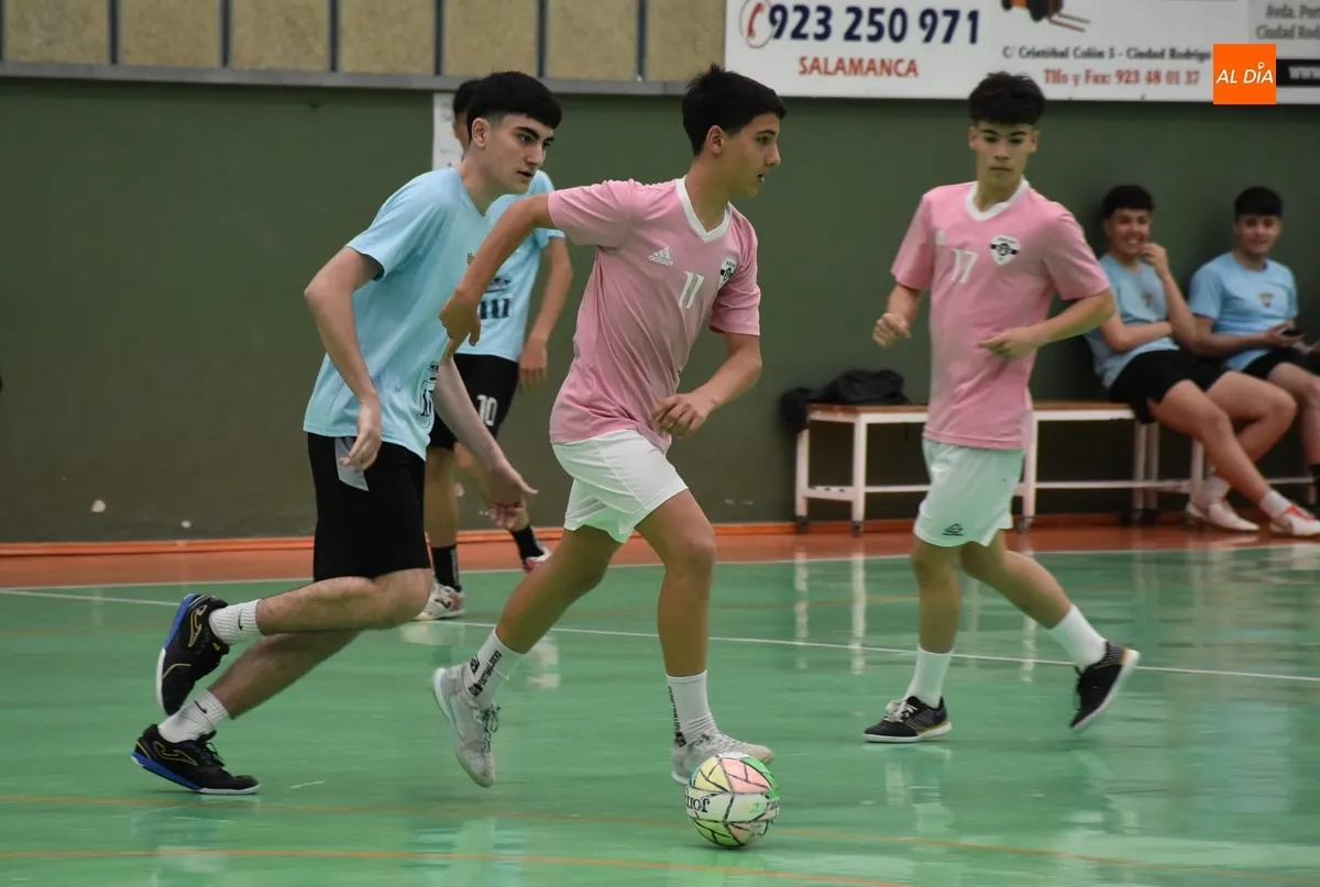 Foto 8 - Puente X Brazzers se lleva la 3&ordf; Farinato League de F&uacute;tbol Sala