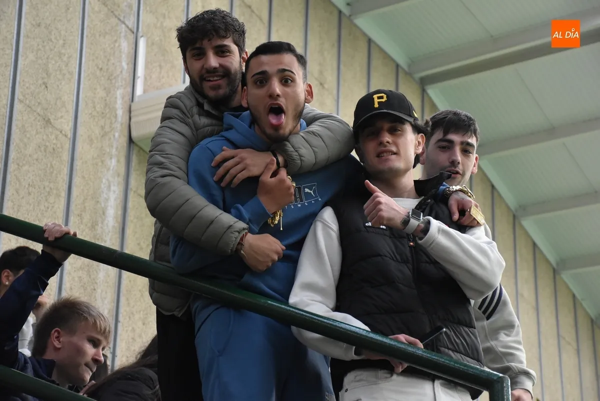 Foto 10 - Puente X Brazzers se lleva la 3&ordf; Farinato League de F&uacute;tbol Sala