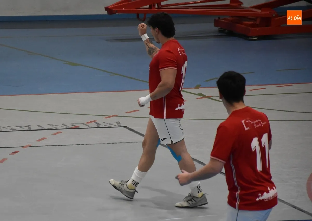 Foto 4 - El III Senior tiene que ganar &lsquo;dos veces&rsquo; el derby ante el FS Salamanca B