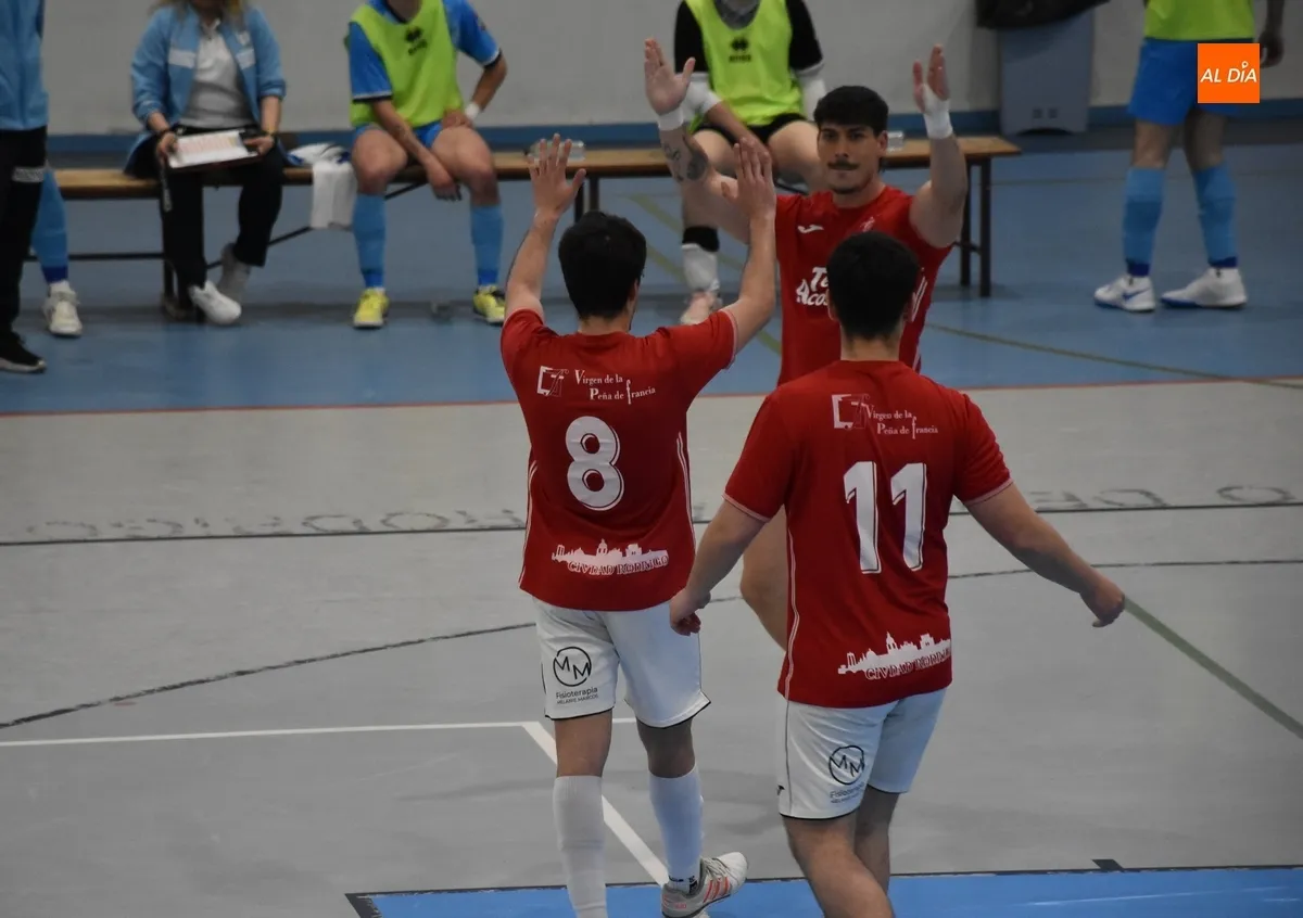 Foto 6 - El III Senior tiene que ganar &lsquo;dos veces&rsquo; el derby ante el FS Salamanca B