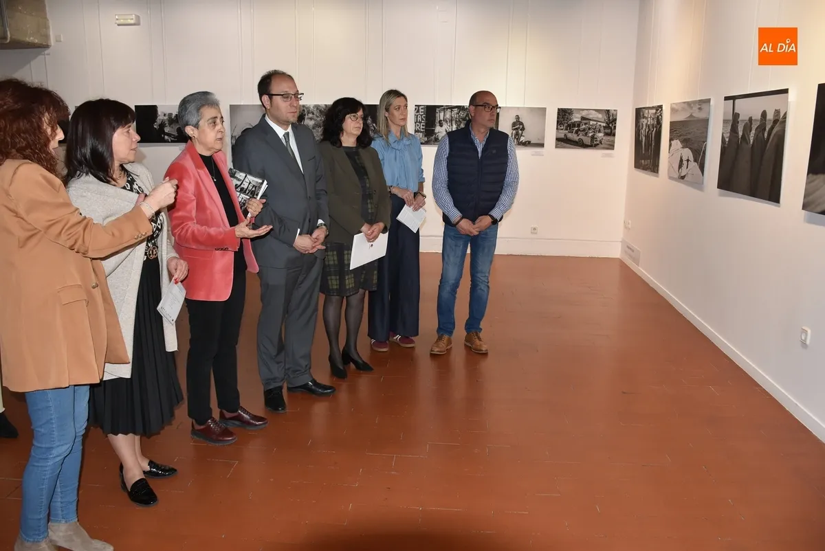 Foto 4 - El Ayuntamiento abre relaci&oacute;n con el Centro de Estudios Ib&eacute;ricos con una expo &lsquo;sin Fronteras&rsquo; 