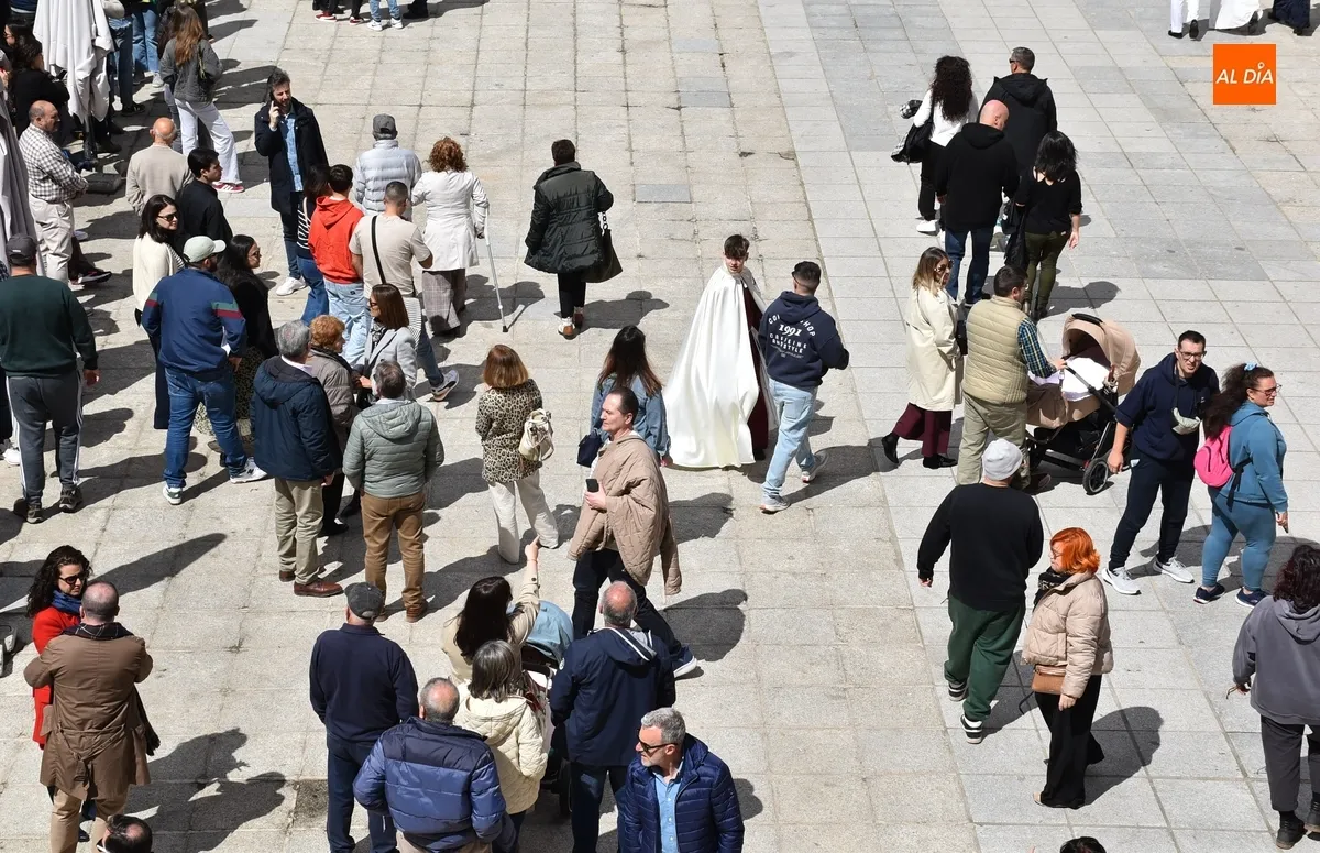 Foto 5 - Hasta cenas al aire libre en el concurrid&iacute;simo Jueves Santo de Ciudad Rodrigo