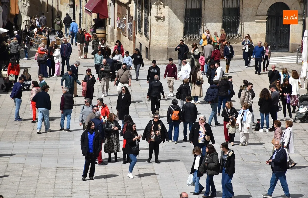 Foto 6 - Hasta cenas al aire libre en el concurrid&iacute;simo Jueves Santo de Ciudad Rodrigo