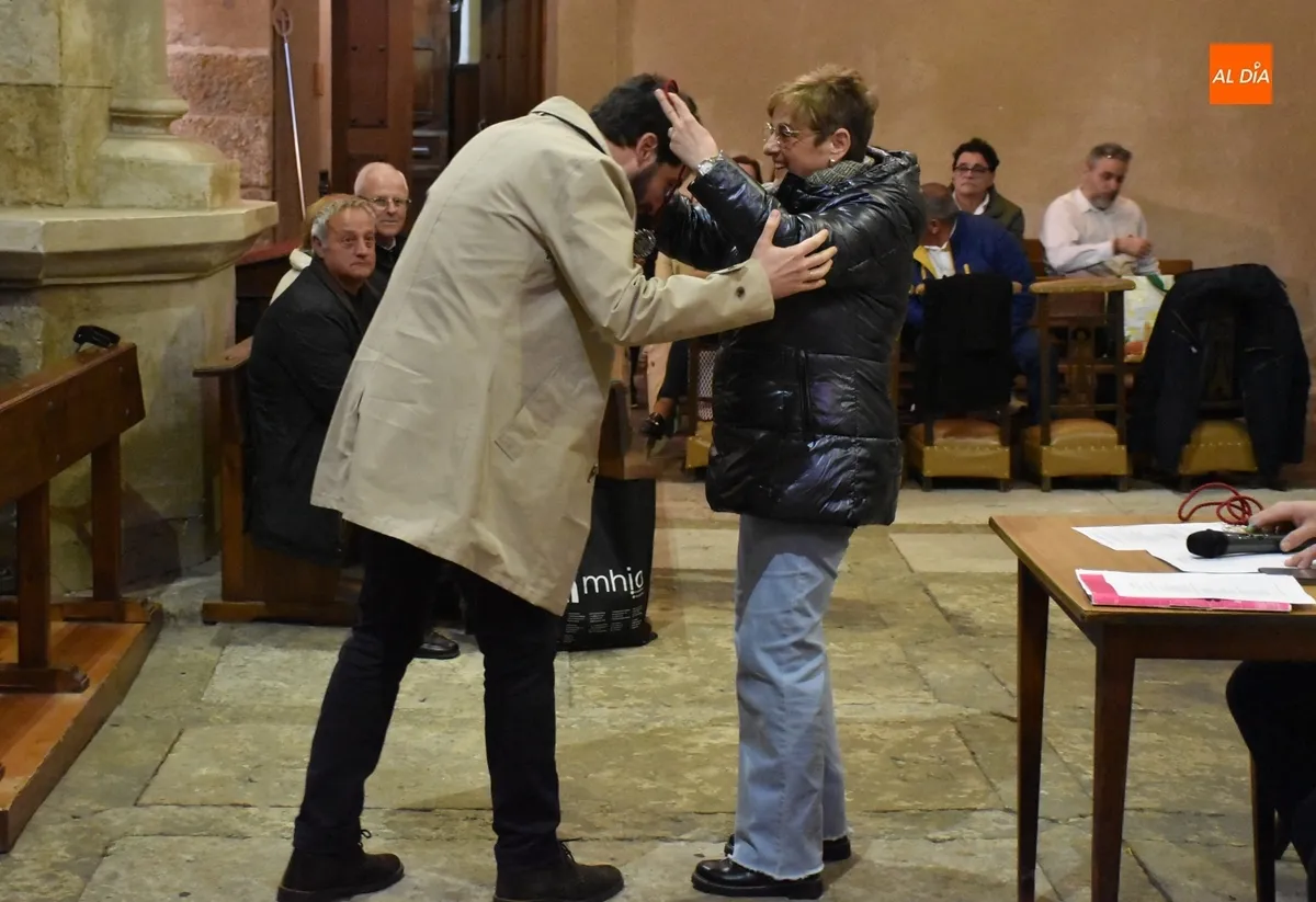 Foto 10 - El Silencio repetir&iacute;a la experiencia de rezar parte del Viacrucis en caso de no poder procesionar