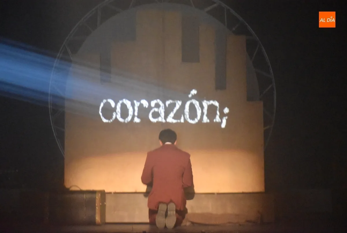 Foto 3 - Federico Garc&iacute;a Lorca relata al p&uacute;blico mirobrigense su viaje a Nueva York