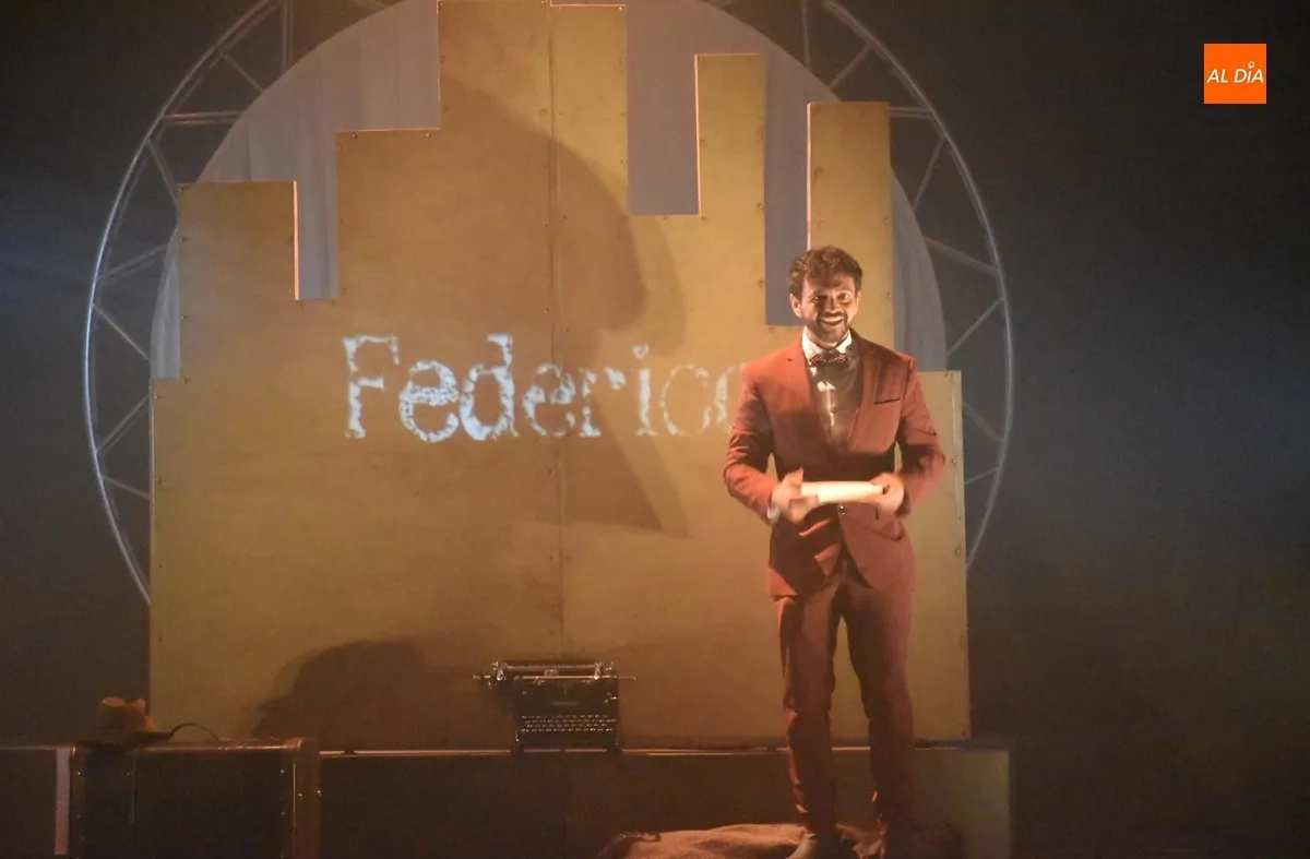 Foto 6 - Federico Garc&iacute;a Lorca relata al p&uacute;blico mirobrigense su viaje a Nueva York