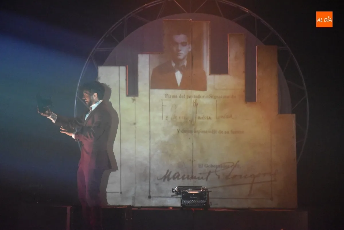 Foto 8 - Federico Garc&iacute;a Lorca relata al p&uacute;blico mirobrigense su viaje a Nueva York