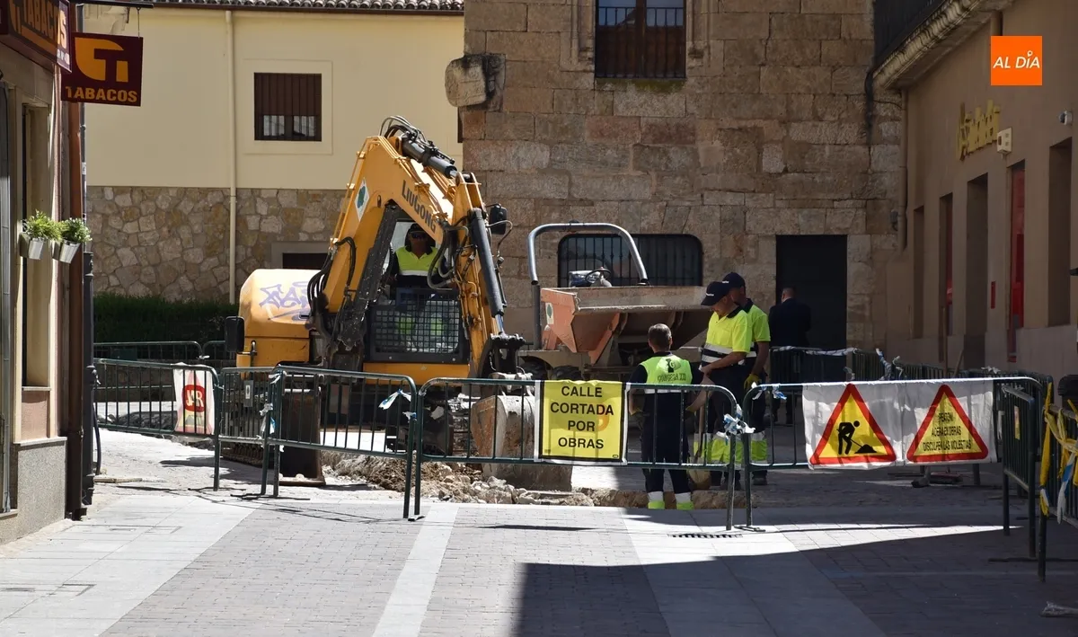 Foto 3 - En marcha las obras de reforma del tramo que faltaba de la R&uacute;a del Sol