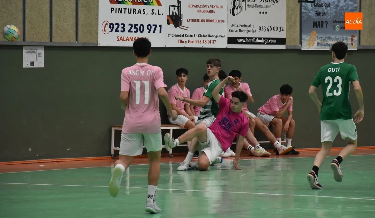Foto 3 - Echa a andar la 3&ordf; Farinato League con un fant&aacute;stico ambiente en Conde de Fox&aacute;