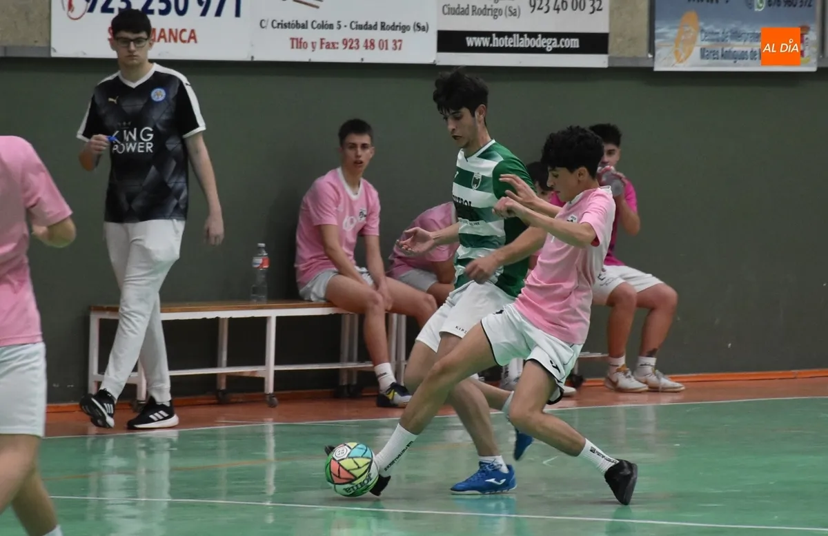 Foto 9 - Echa a andar la 3&ordf; Farinato League con un fant&aacute;stico ambiente en Conde de Fox&aacute;