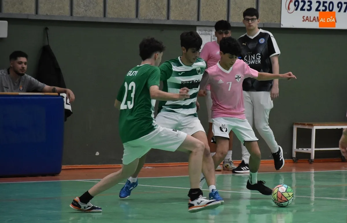 Foto 10 - Echa a andar la 3&ordf; Farinato League con un fant&aacute;stico ambiente en Conde de Fox&aacute;