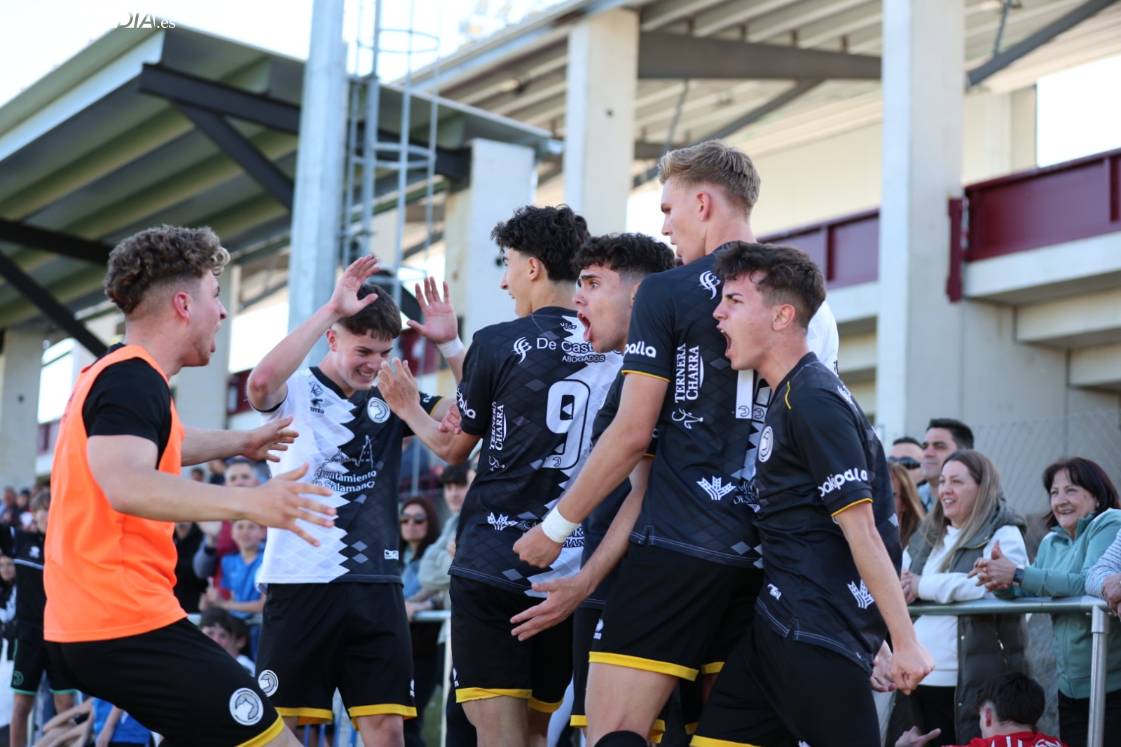 ¡Unionistas gana a la Cultural y se pone líder para acariciar el ascenso a División de Honor! (3-1)