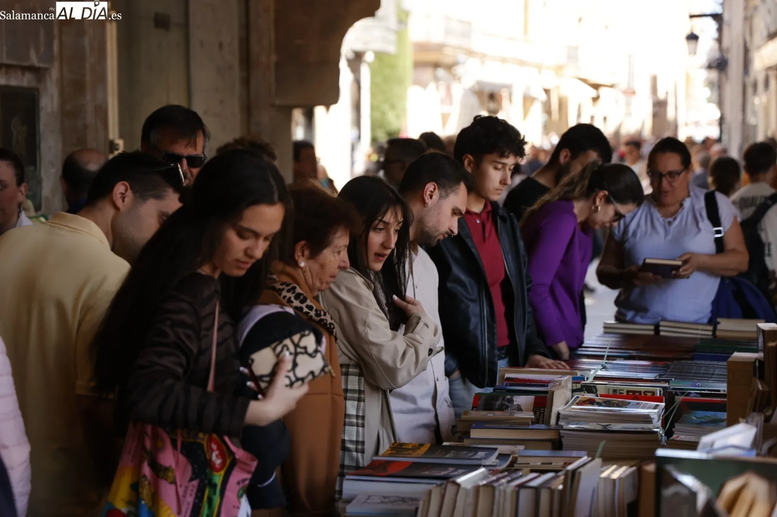 Día del Libro en la Plaza Mayor de Salamanca | Fotos: David Sañudo
