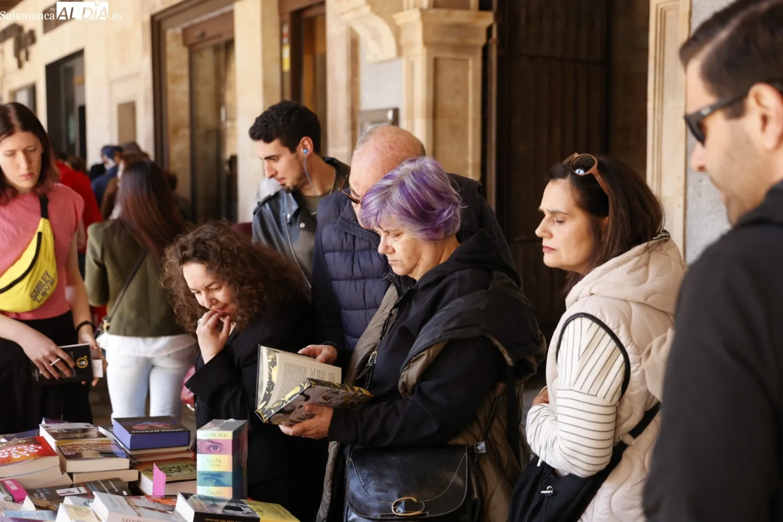 Día del Libro en la Plaza Mayor de Salamanca | Fotos: David Sañudo