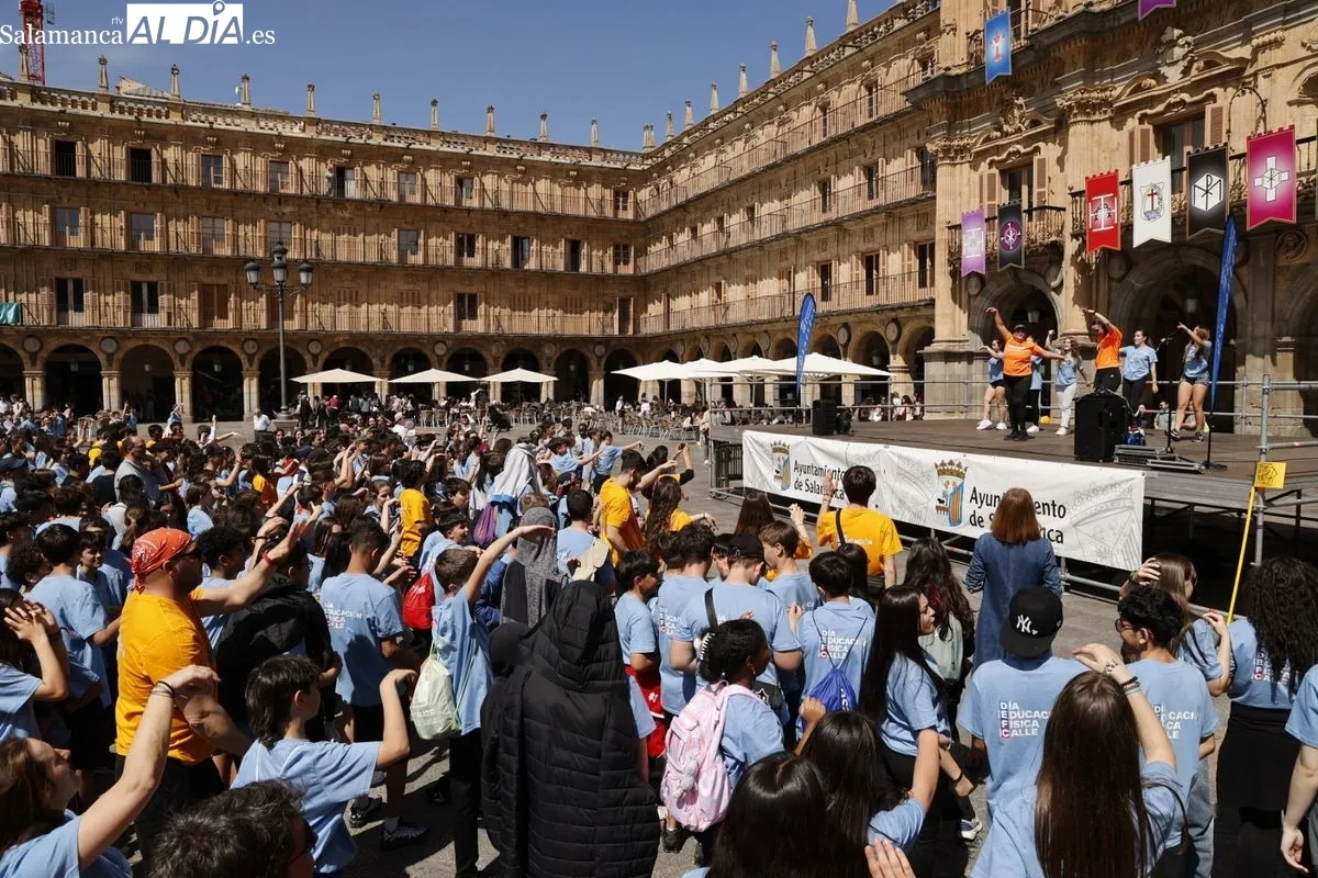 Día de Educación Física en la Calle celebrado en la Plaza Mayor. Foto de David Sañudo