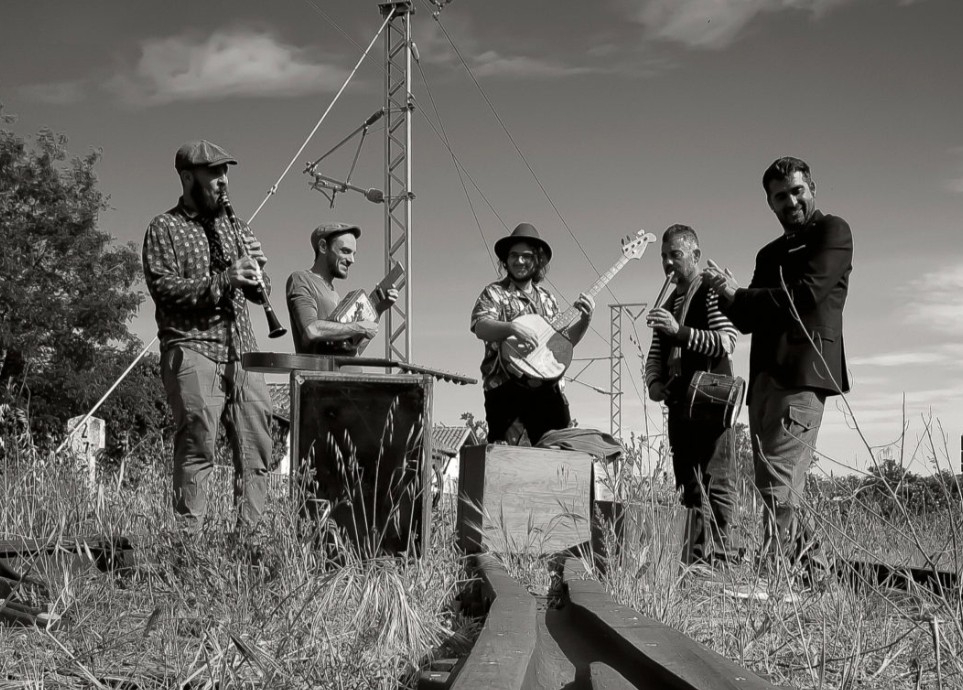 El grupo salmantino Entavía, ganador del Premio MT al Mejor Disco Folk Reino de León 2025
