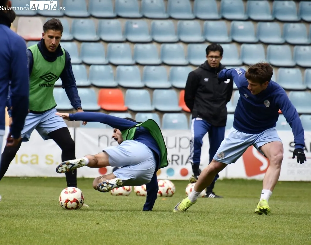 Entrenamiento del Salamanca UDS este martes en el estadio Helmántico