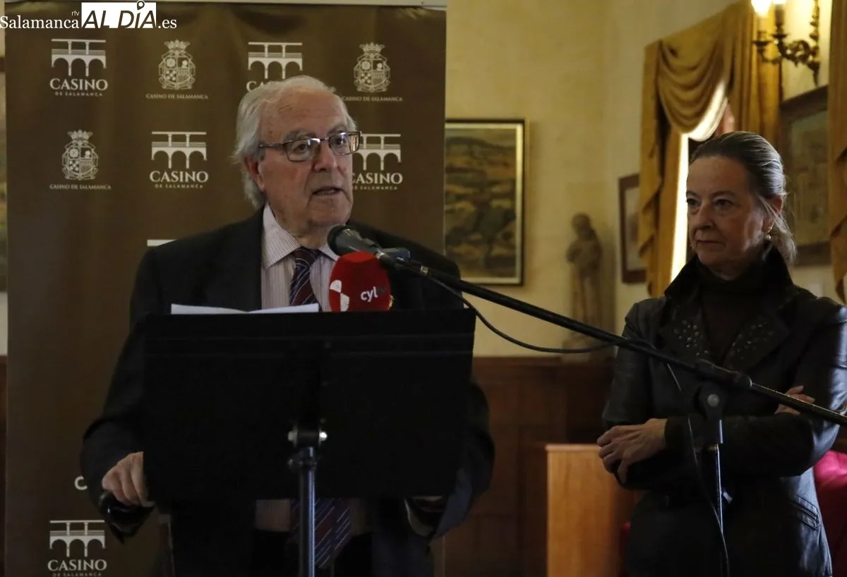 Inauguración de la muestra 'El mundo del toro y del caballo' en el Casino de Salamanca. Foto de David Domínguez