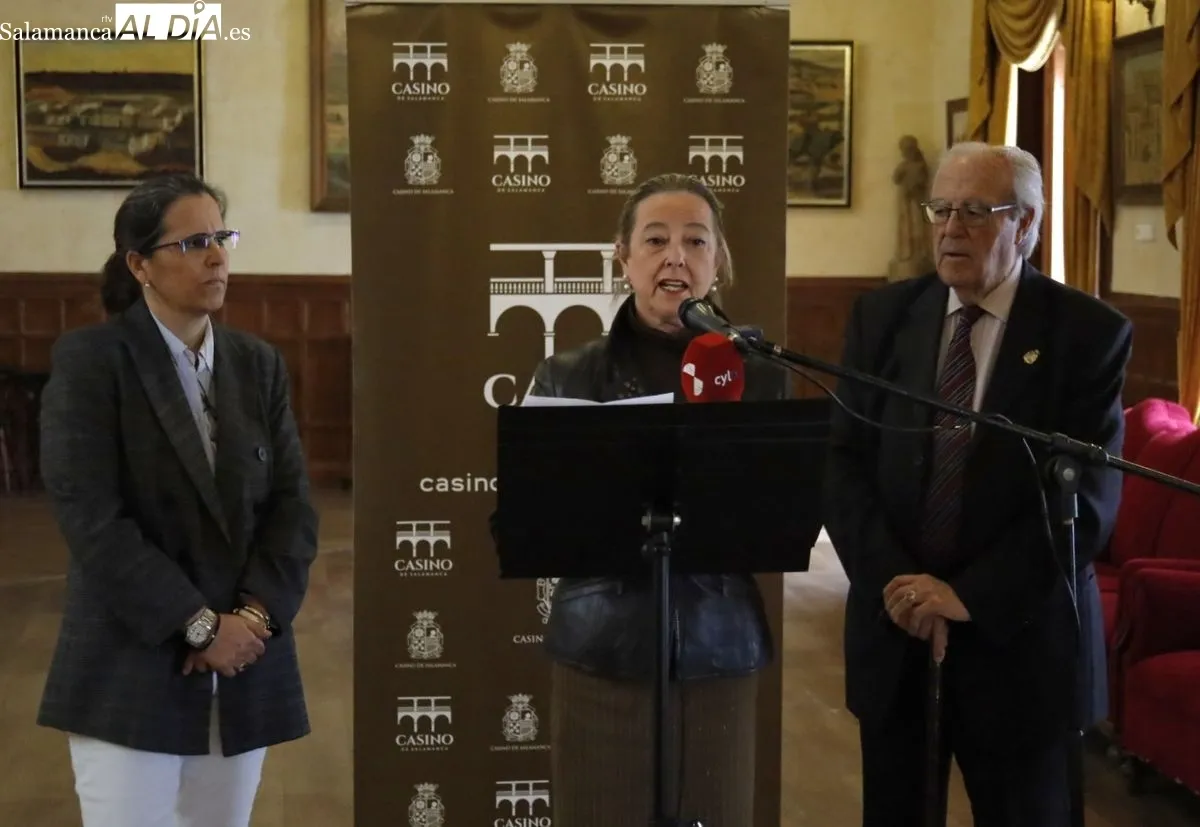 Inauguración de la muestra 'El mundo del toro y del caballo' en el Casino de Salamanca. Foto de David Domínguez