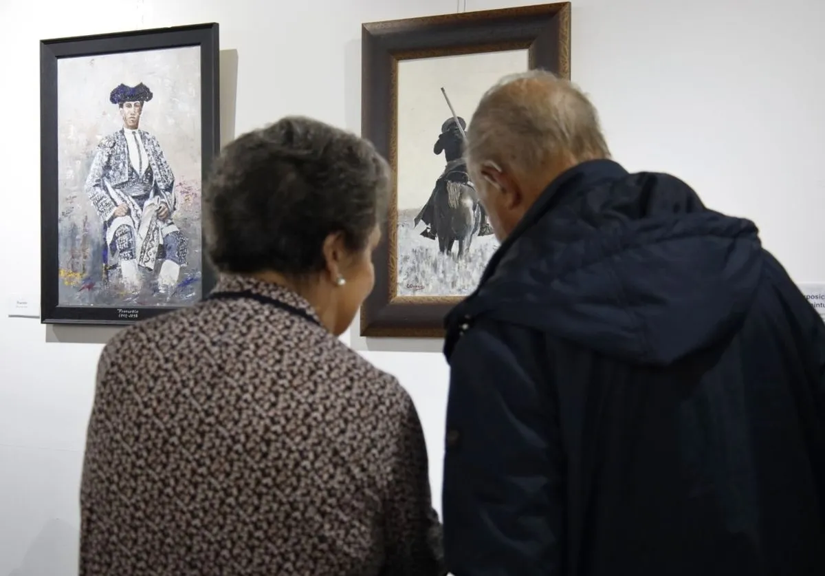 Inauguración de la muestra 'El mundo del toro y del caballo' en el Casino de Salamanca. Foto de David Domínguez