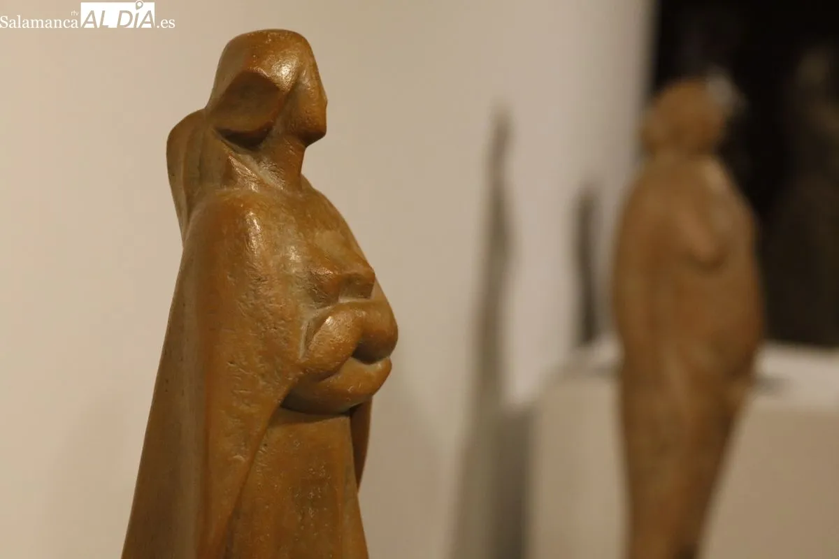 Exposición 'El sentimiento femenino en la obra de Agustín Casillas' | FOTOS: David Domínguez 