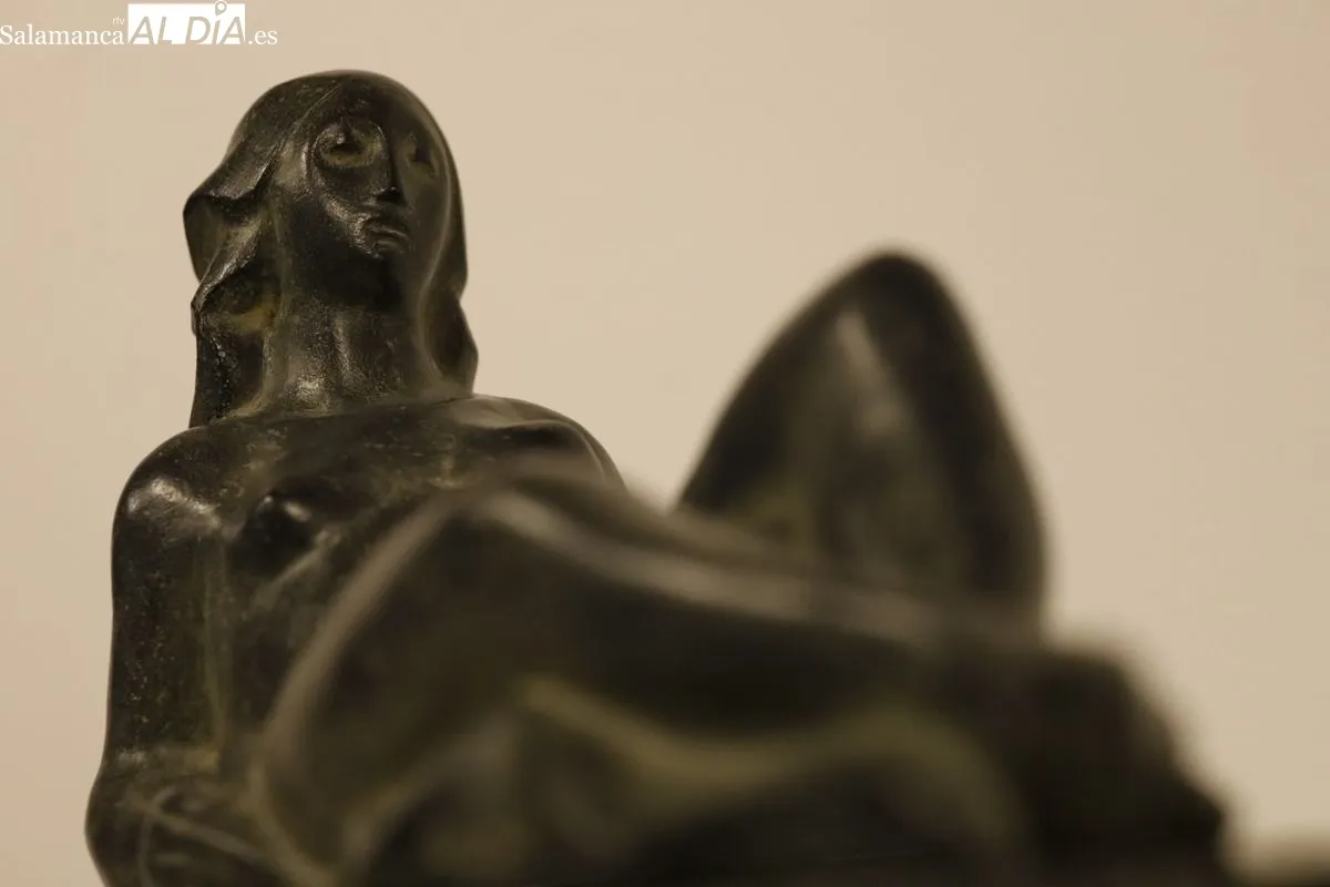 Exposición 'El sentimiento femenino en la obra de Agustín Casillas' | FOTOS: David Domínguez 