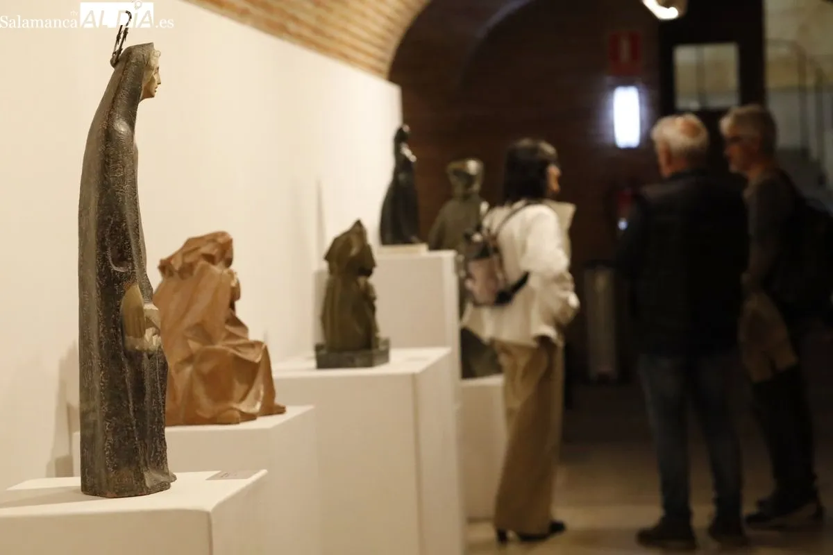 Exposición 'El sentimiento femenino en la obra de Agustín Casillas' | FOTOS: David Domínguez 