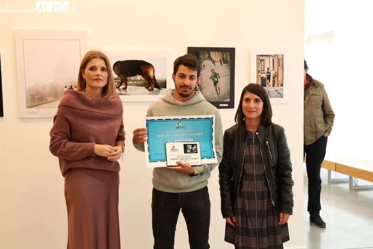 Inauguración de la exposición fotográfica 'XXXX San Silvestre Salmantina'. Fotos: David Sañudo