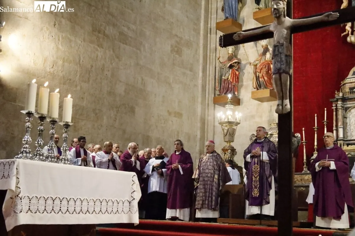 Funeral por el papa Francisco en la Catedral de Salamanca. Fotos: David Domínguez