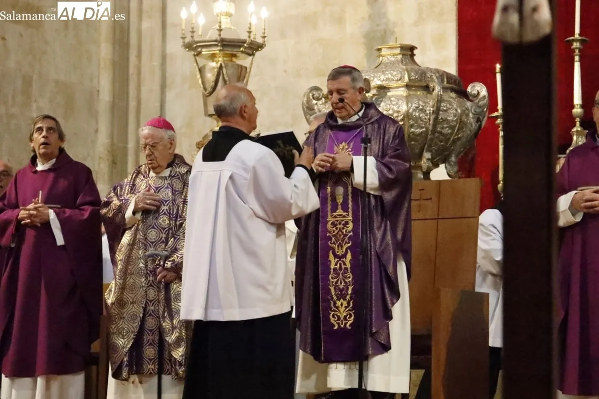 Funeral por el papa Francisco en la Catedral de Salamanca. Fotos: David Domínguez