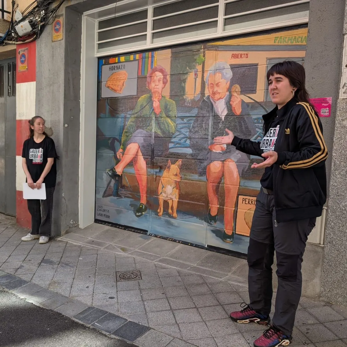 Segundo Premio para esta obra que se encuentra en  Calle Vitigudino numero 7. Título y artistas:  Paquí, de Laura Merayo y Eva Ortiz