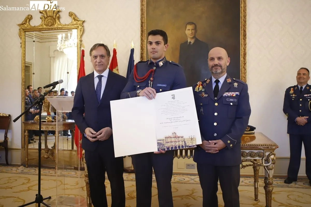 Nuevos Huéspedes Distinguidos, la 76ª promoción de la Academia General del Aire y a la 33ª promoción de la Academia Básica del Aire. Foto de Ángel Puma