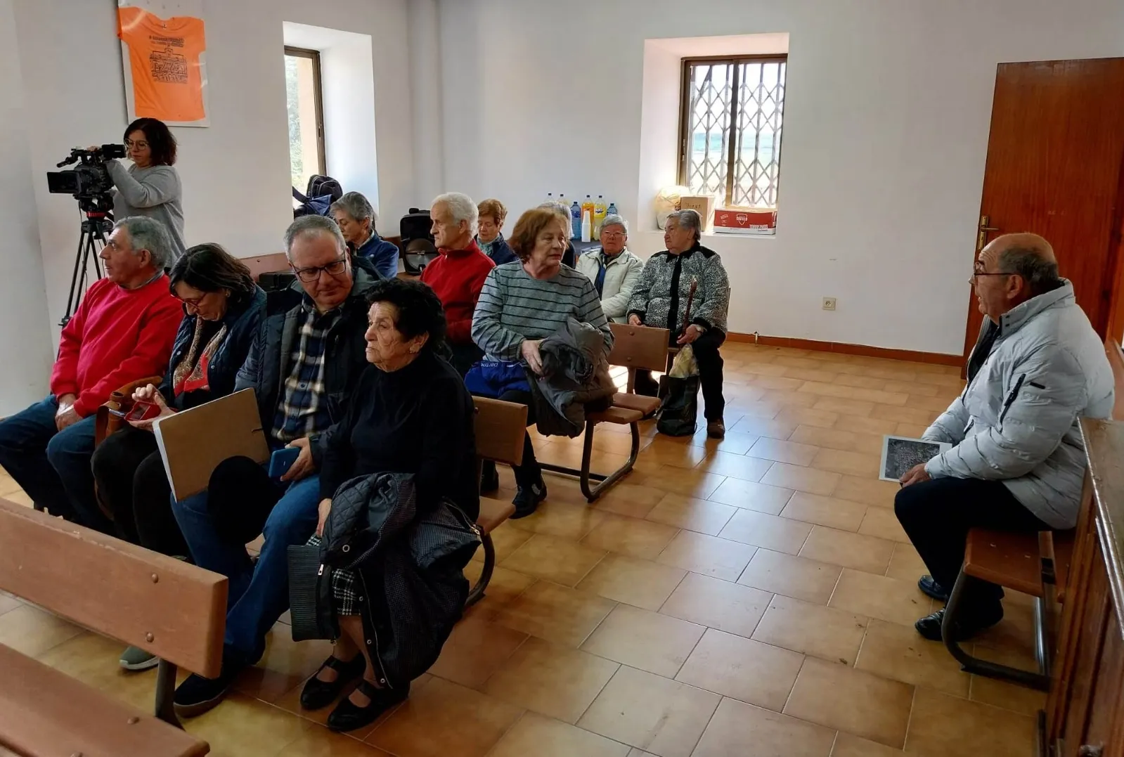 Foto 2 - Los recuerdos de los campos de Arga&ntilde;&aacute;n y de Azaba abren las mesas redondas de Enclave Literaria