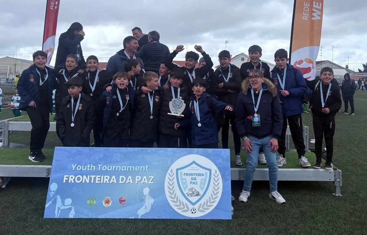 Foto 6 - La cantera del Ciudad Rodrigo gana la categor&iacute;a Benjamins del Torneo Fronteira da Paz de Vilar Formoso