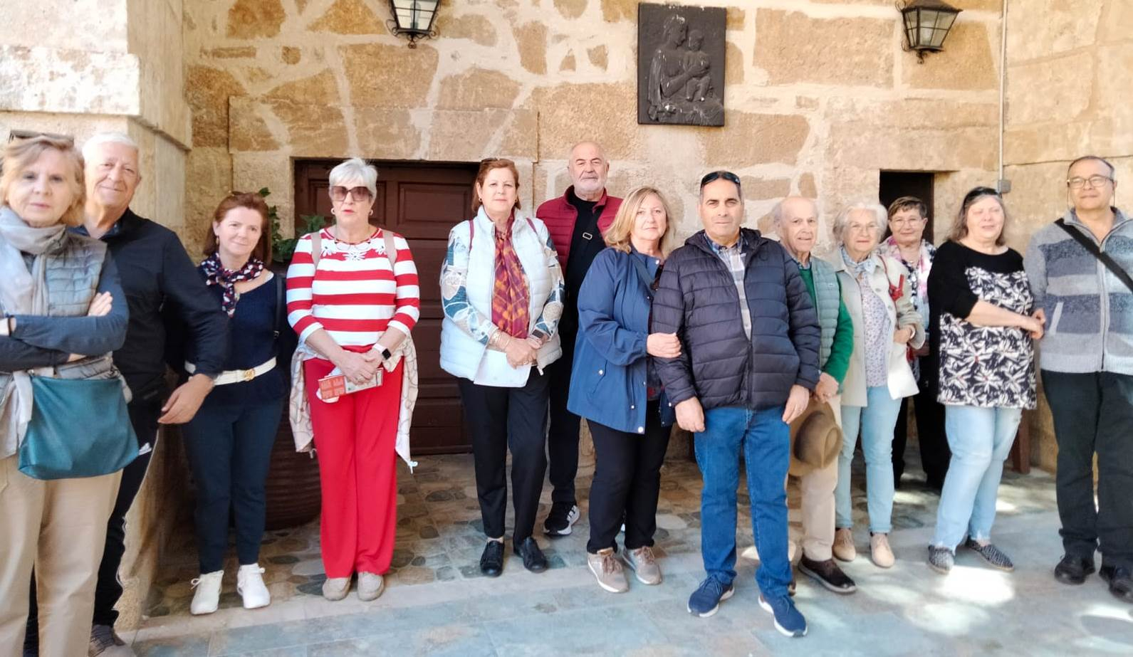 Turistas de Alicante, Navarra y Guipúzcoa participan en la nueva visita al Palacio Episcopal