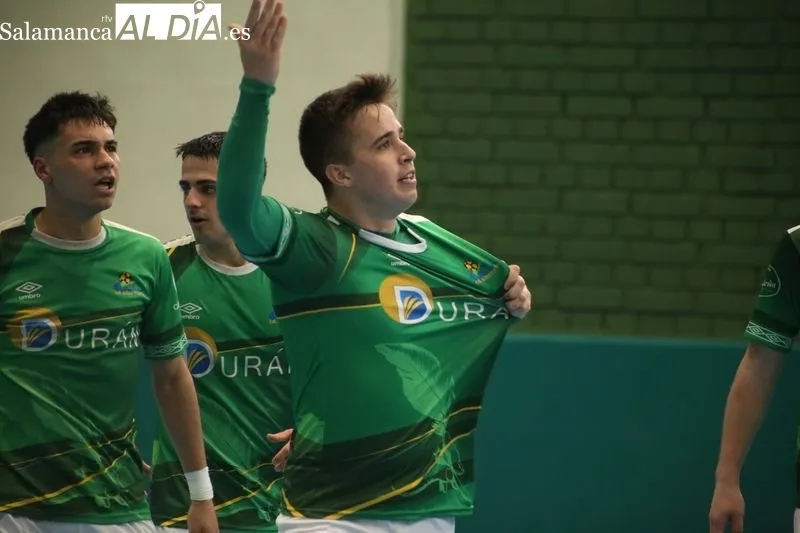 Foto 7 - El Piensos Dur&aacute;n Albense desborda al l&iacute;der y refuerza su candidatura al playoff (7-2)