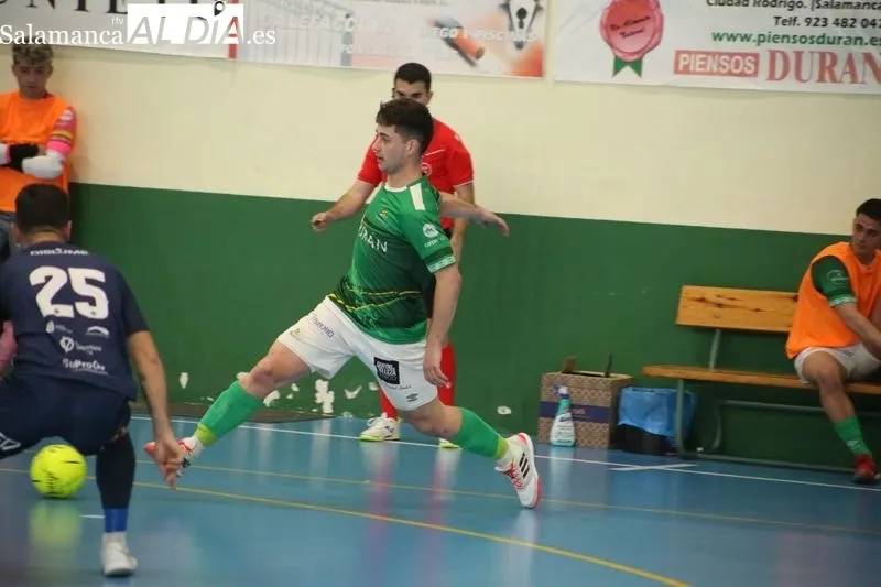 Foto 10 - El Piensos Dur&aacute;n Albense desborda al l&iacute;der y refuerza su candidatura al playoff (7-2)