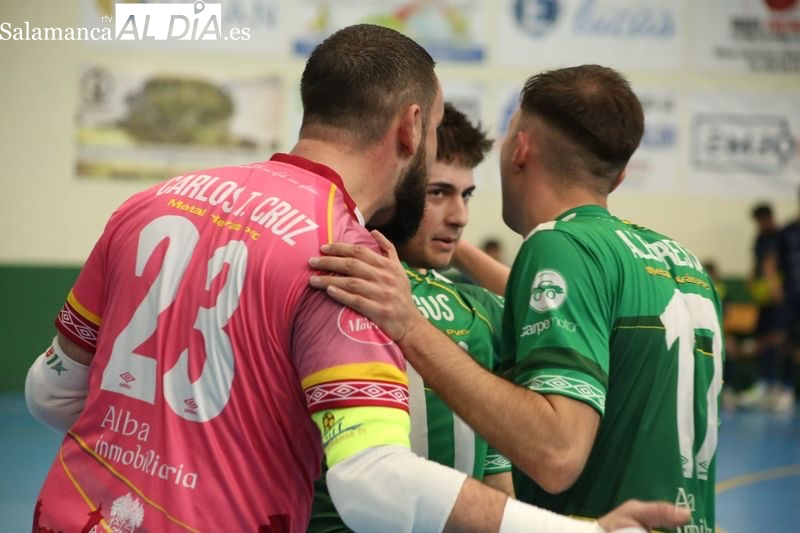 El Piensos Durán Albense acaricia el playoff con una victoria contundente ante O’Esteo (2-4)