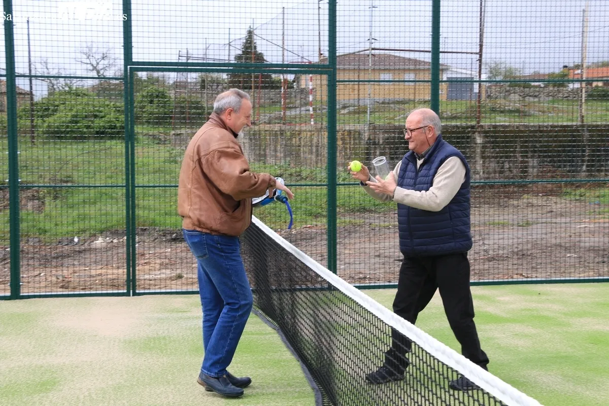 Inauguración de la pista de pádel en Cabeza de Framontanos / CORRAL