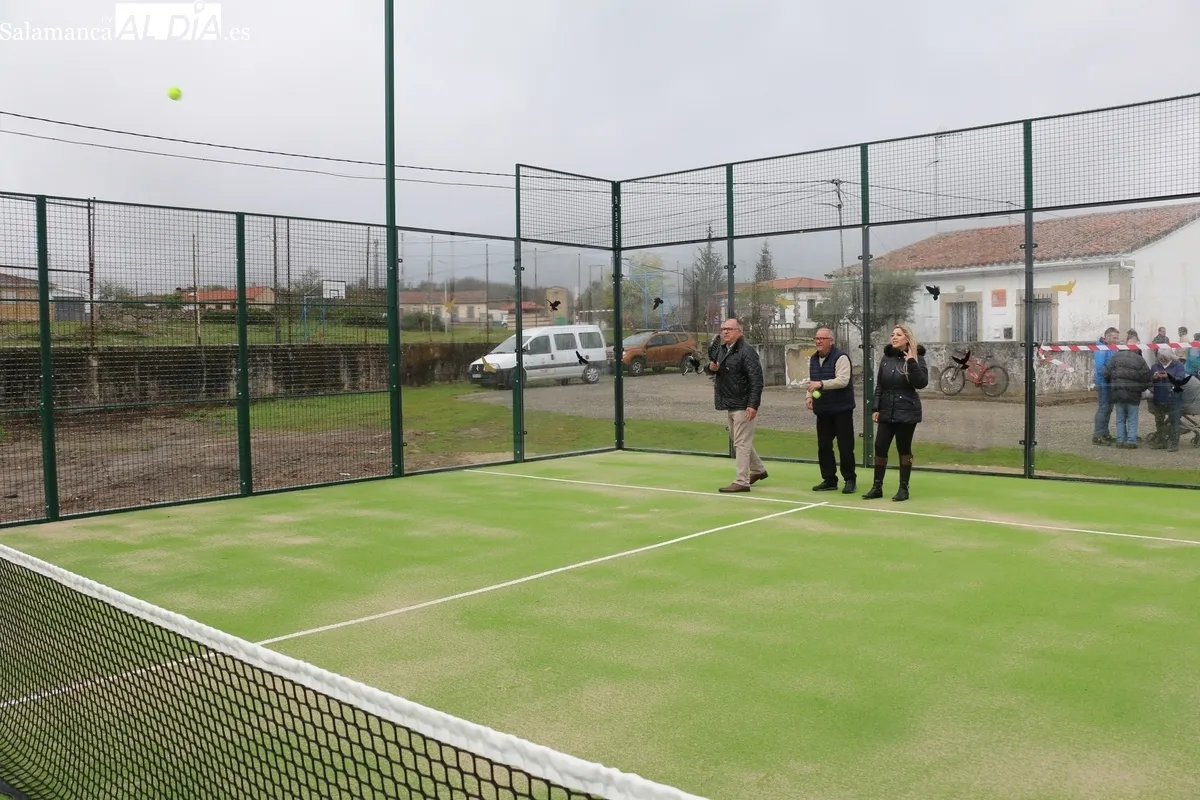 Inauguración de la pista de pádel en Cabeza de Framontanos / CORRAL