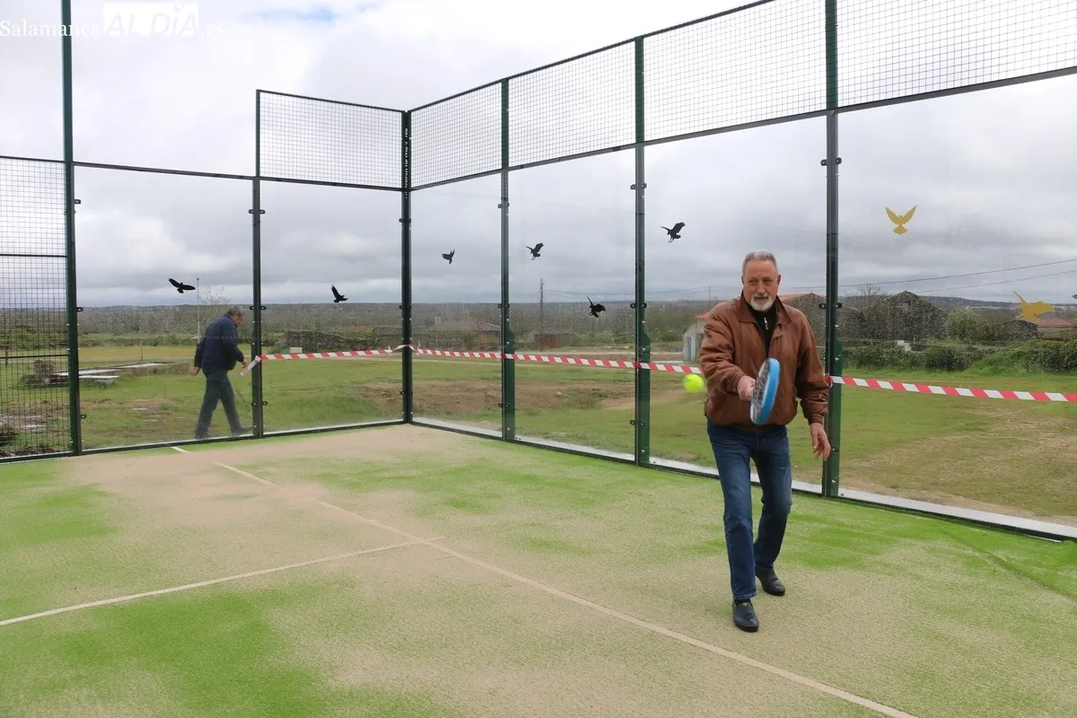 Inauguración de la pista de pádel en Cabeza de Framontanos / CORRAL
