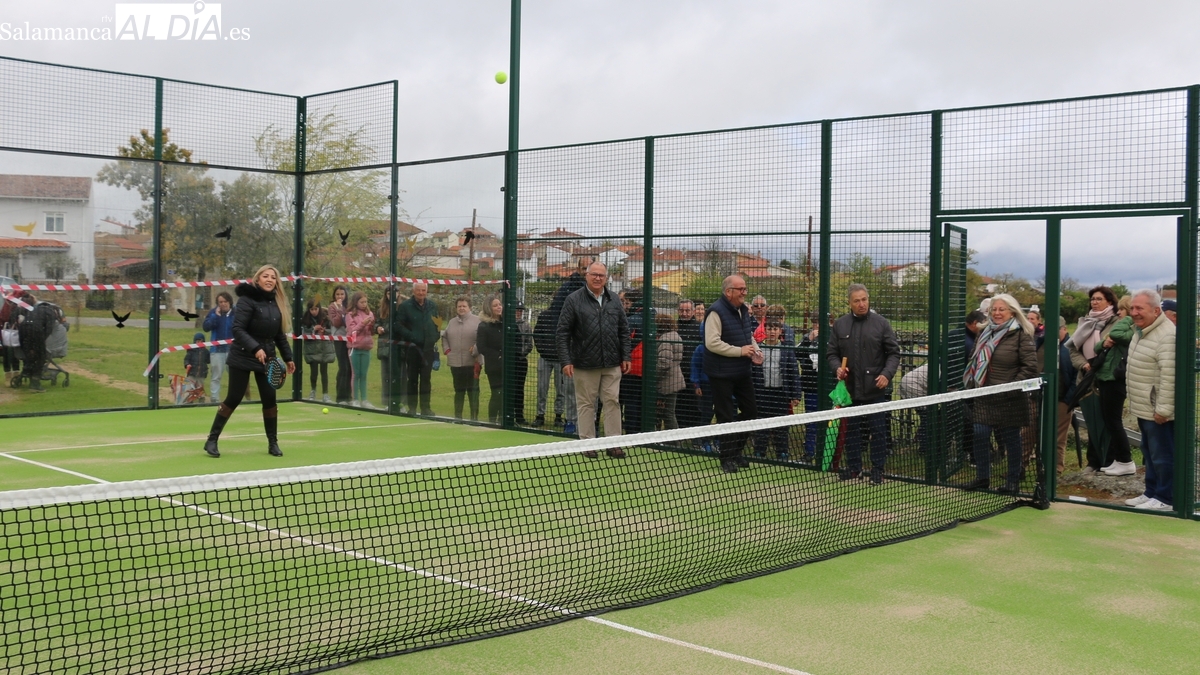 Inauguración de la pista de pádel en Cabeza de Framontanos 