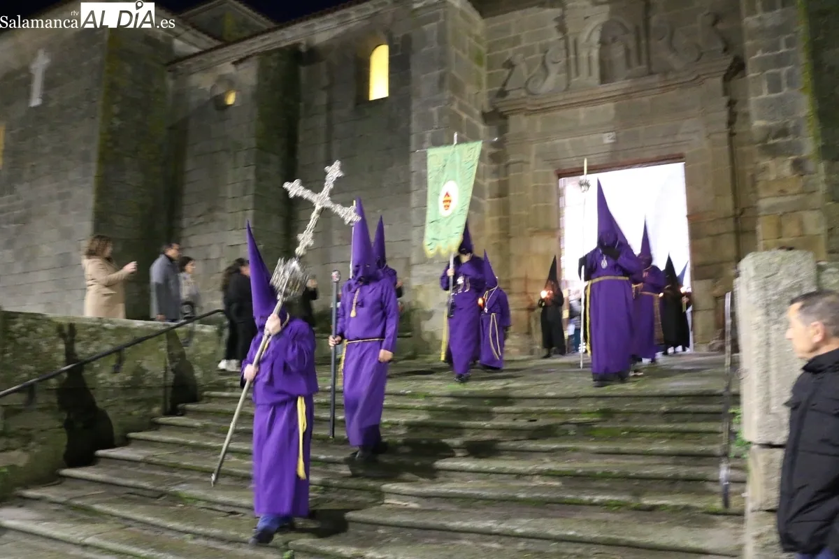 Procesión del Silencio con el Cristo de la Agonía en Vitigudino / CORRAL 